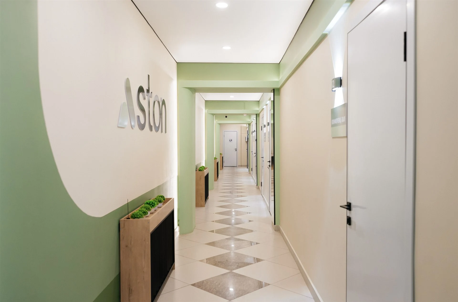 Интерьер клиники Aston Med